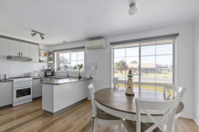 4/42-44 Burdoo Drive