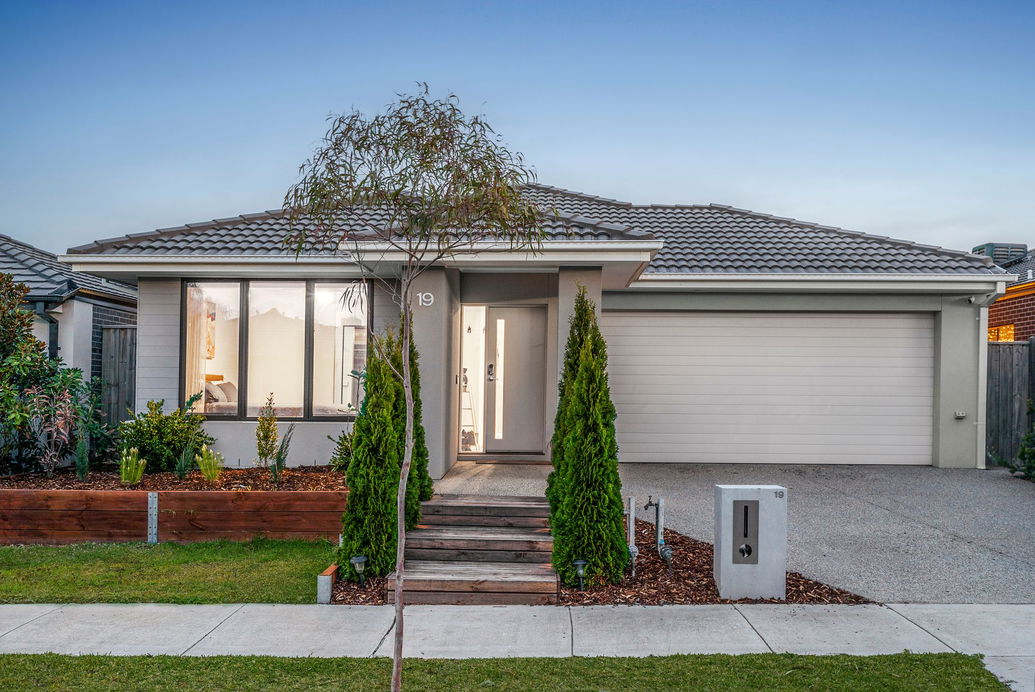 Video of 19 Flourish Drive, MOUNT DUNEED  VIC  3217