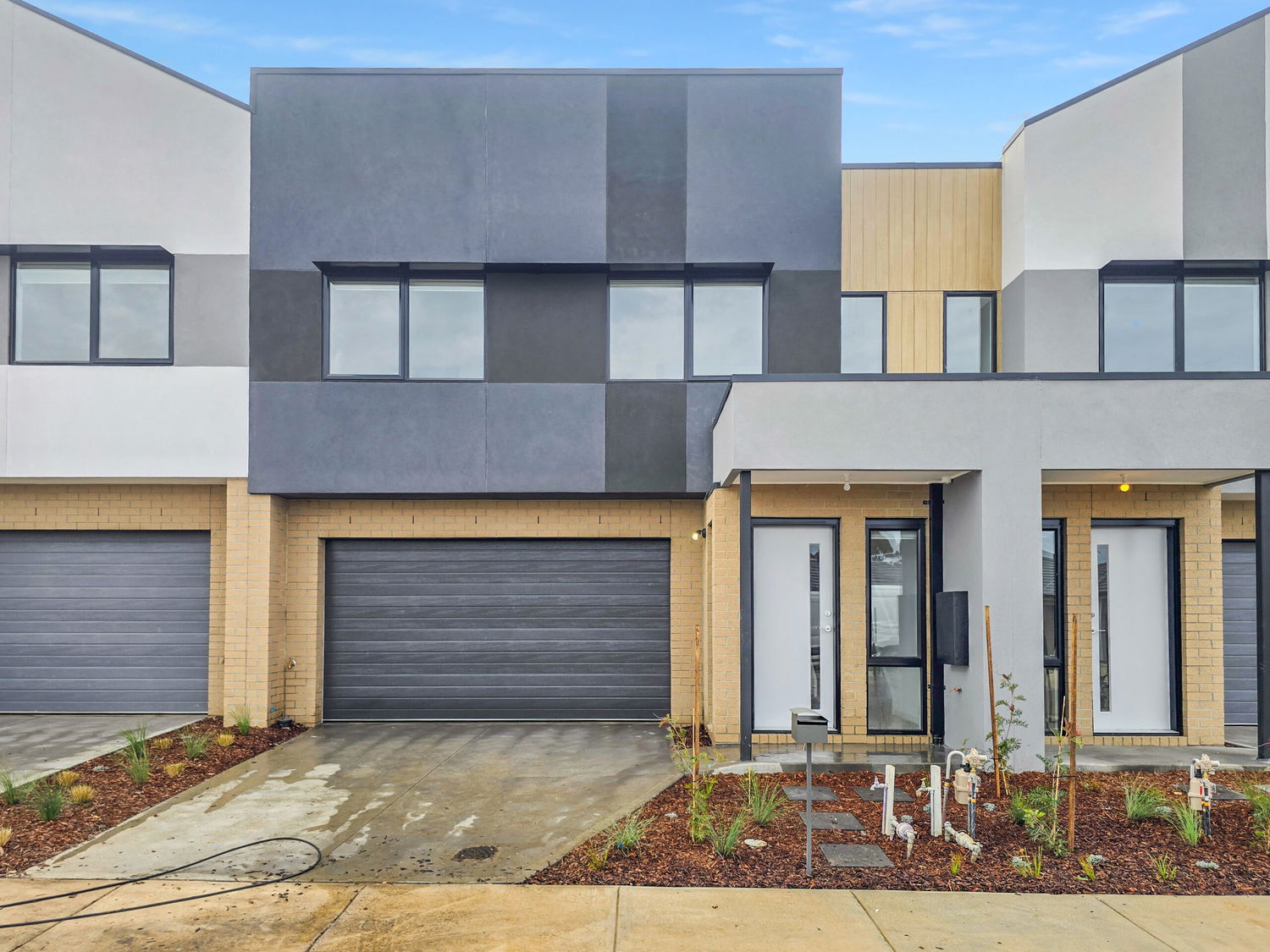 Listing image for 21 Consaw Street, ARMSTRONG CREEK  VIC  3217