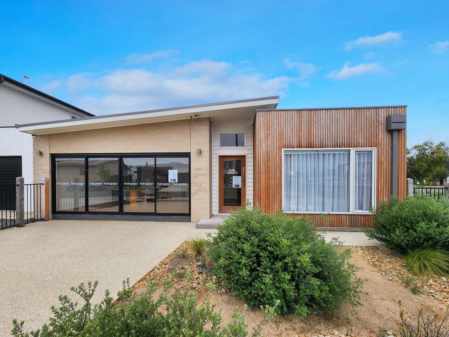 Listing image for 2 Freedom Drive, MOUNT DUNEED  VIC  3217