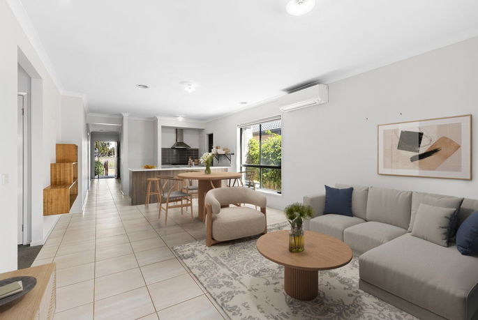 13 Crystall Place
