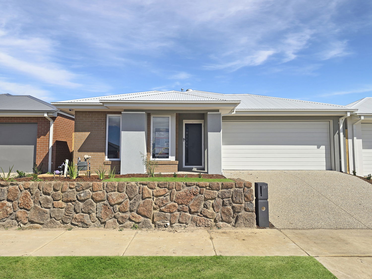 Listing image for 37 Pigeon Street, CHARLEMONT  VIC  3217