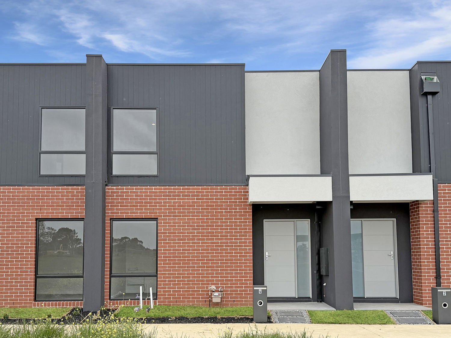 Listing image for 4 Avi Walk, ARMSTRONG CREEK  VIC  3217