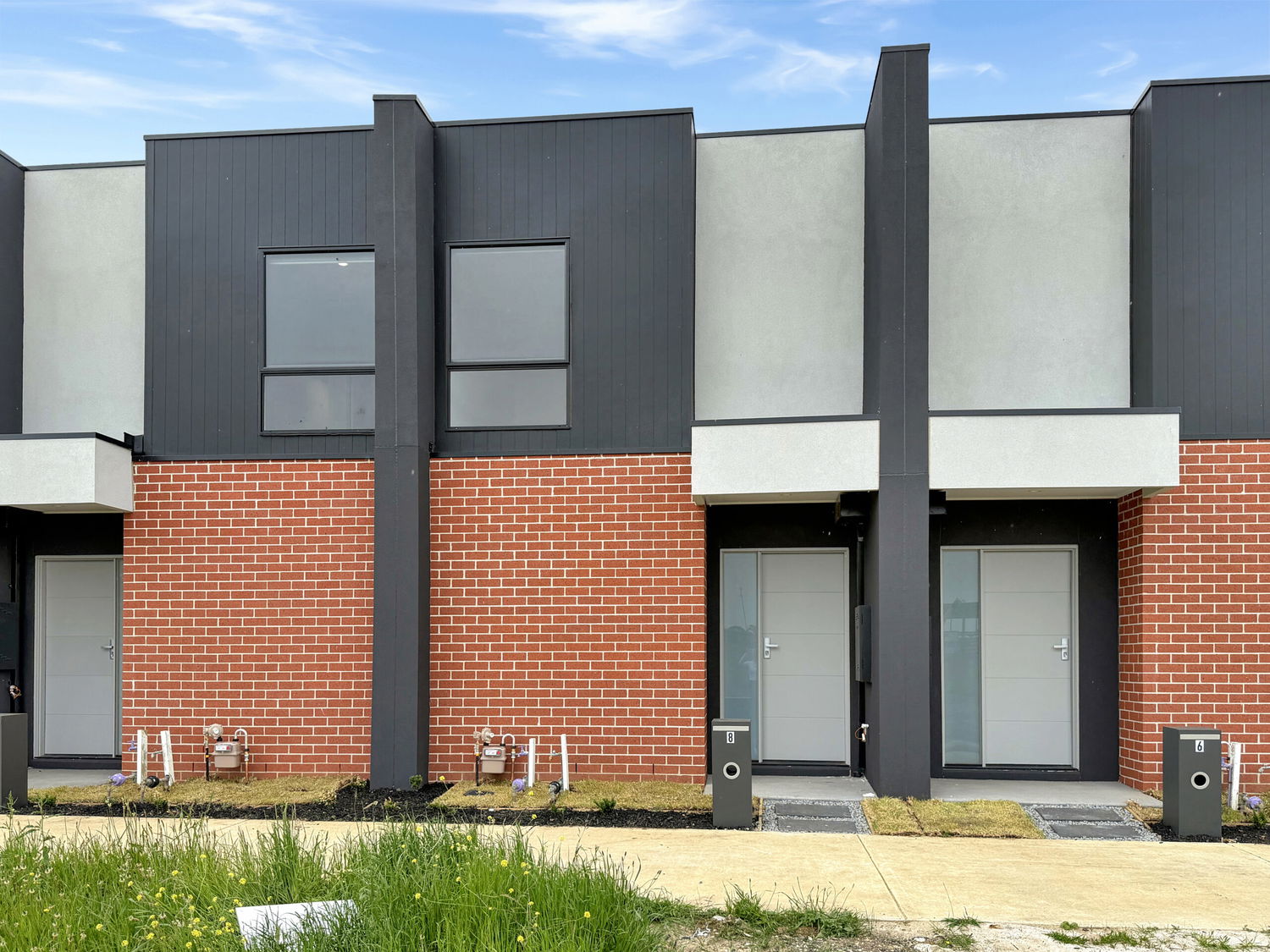 Listing image for 8 Avi Walk, ARMSTRONG CREEK  VIC  3217