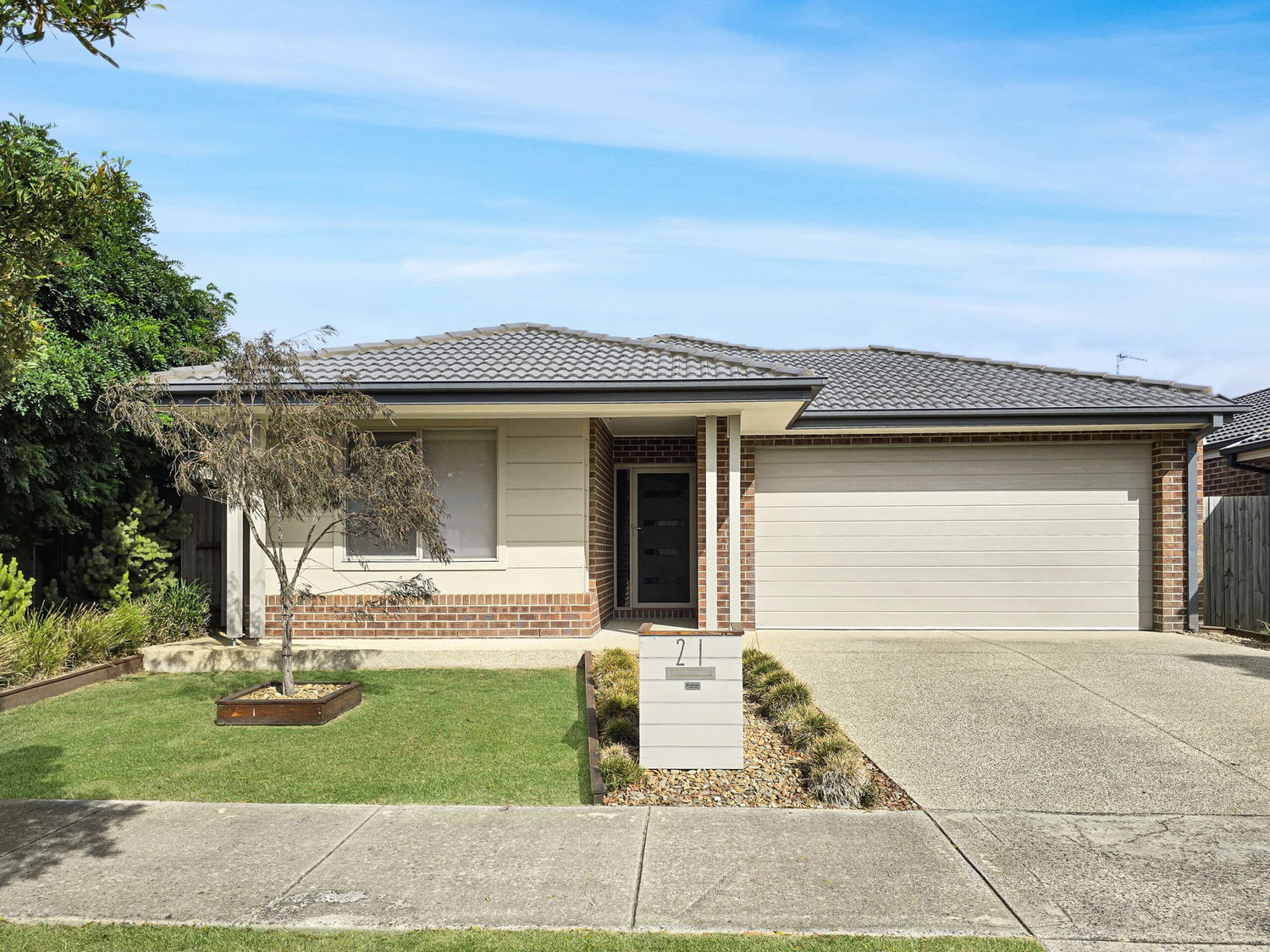 Listing image for 21 Koslow Street, ARMSTRONG CREEK  VIC  3217