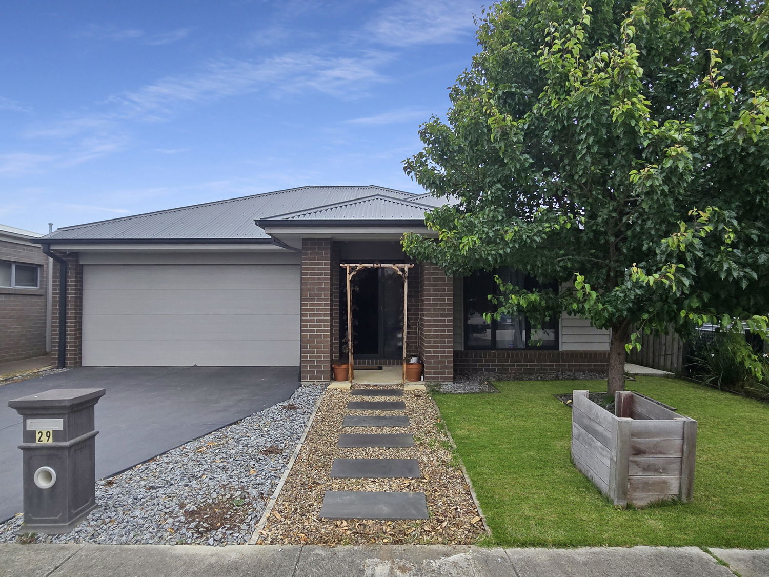 Listing image for 29 Sirrom Crescent, ARMSTRONG CREEK  VIC  3217