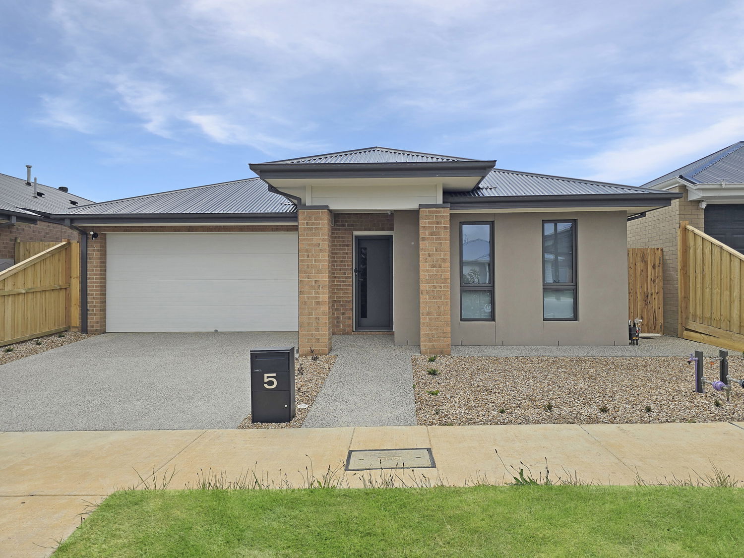 Listing image for 5 Mattnick Boulevard, CHARLEMONT  VIC  3217