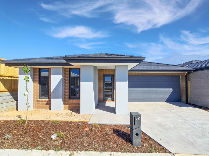 32 Sundews Crescent