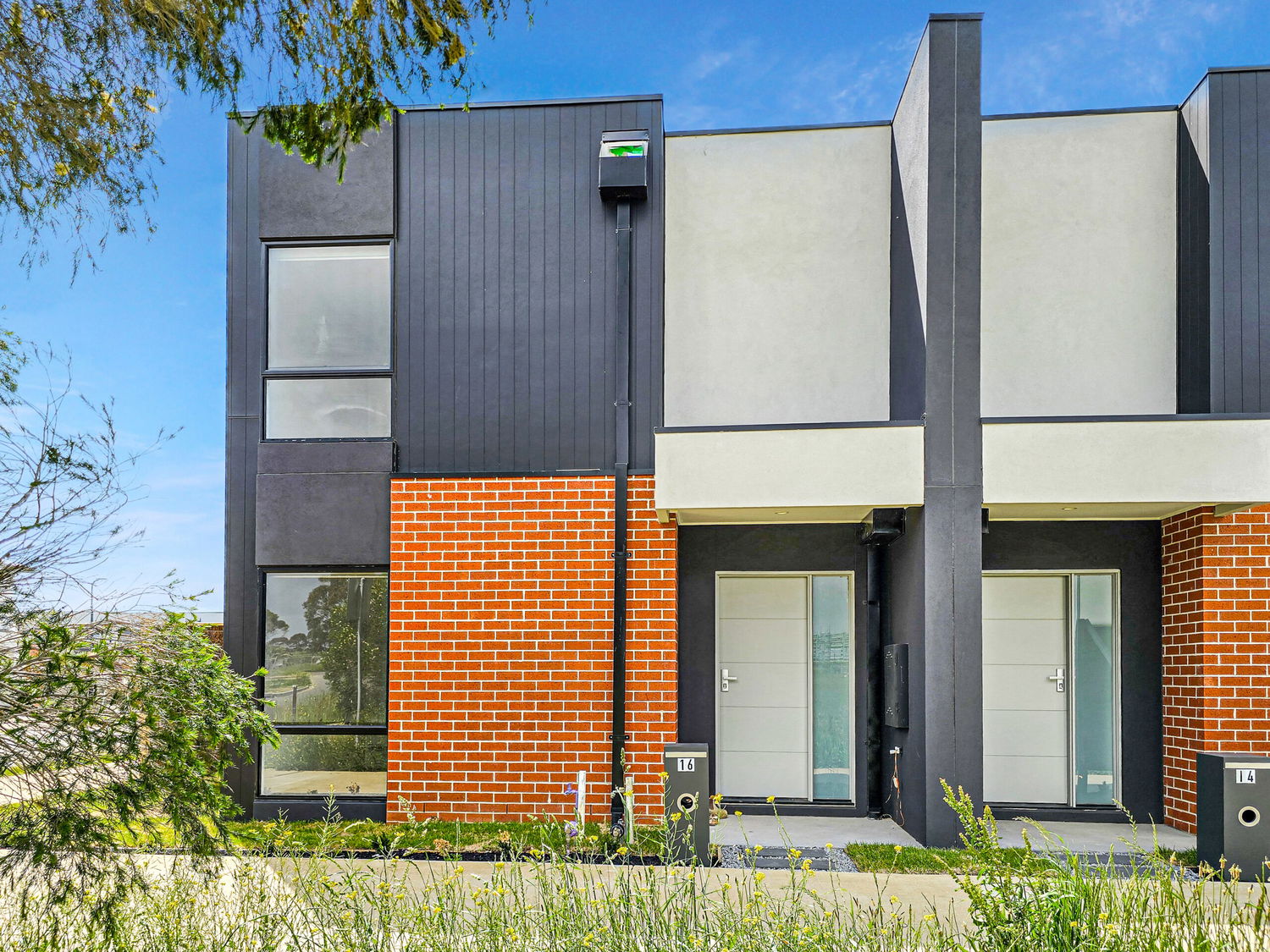 Listing image for 16 Avi Walk, ARMSTRONG CREEK  VIC  3217