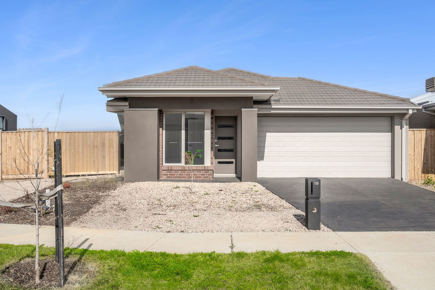 Listing image for 19 Marentelli Avenue, ARMSTRONG CREEK  VIC  3217