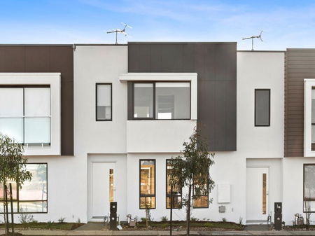 25 Parkfield Boulevard