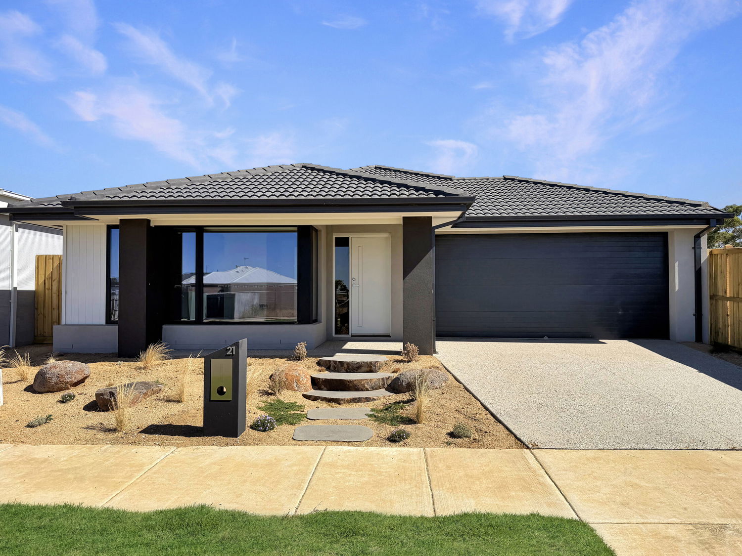Listing image for 21 Tabor Street, CHARLEMONT  VIC  3217