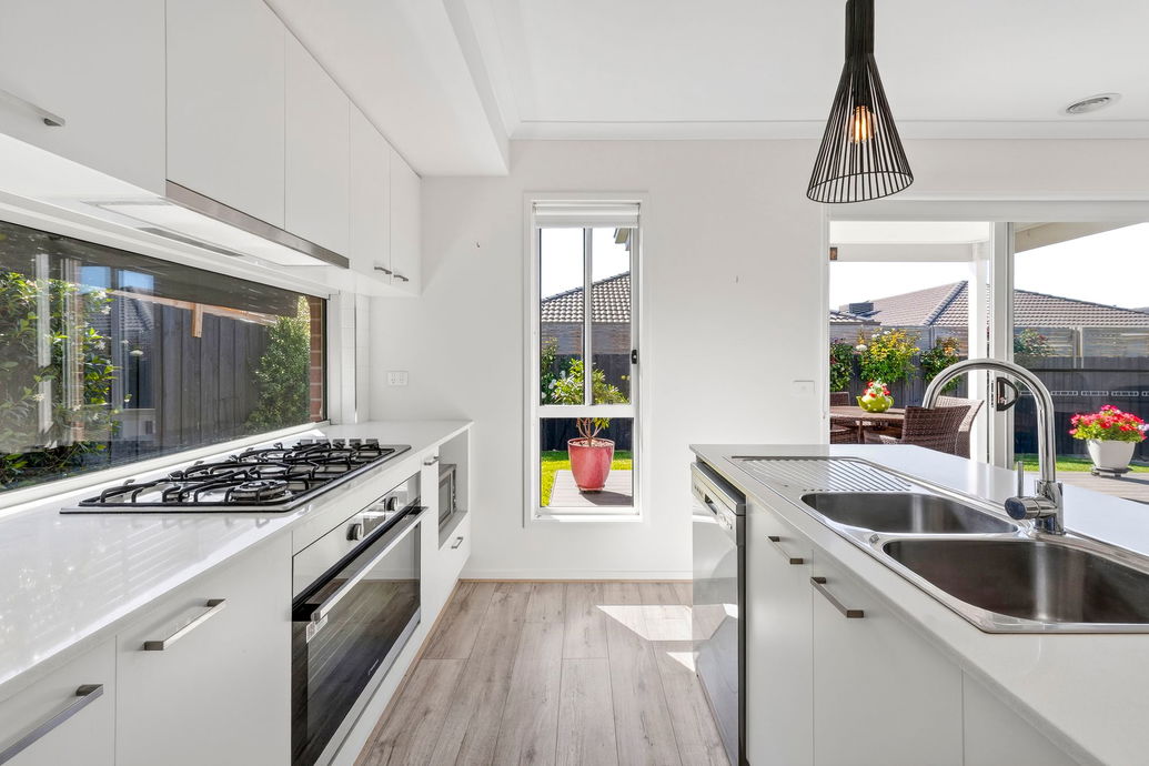 Video of 10 Homeland Way, ARMSTRONG CREEK  VIC  3217