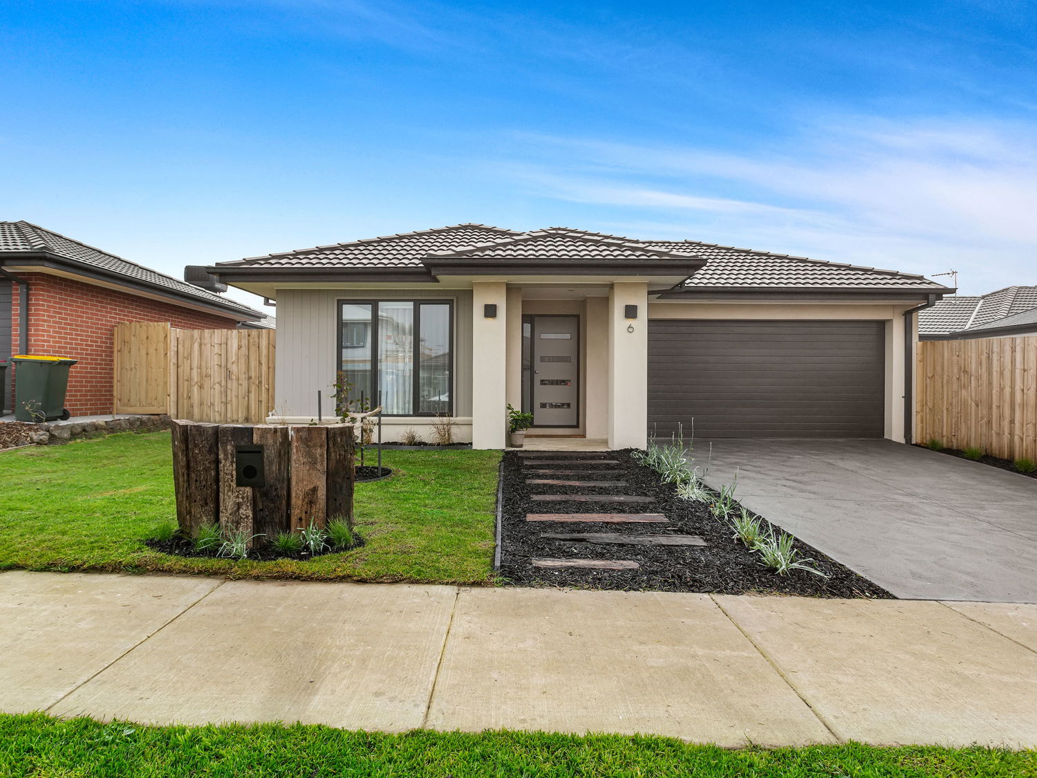 Listing image for 6 Currumbin Street, ARMSTRONG CREEK  VIC  3217