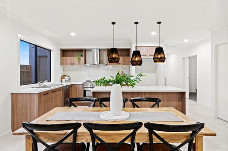 42 Blackwattle Drive