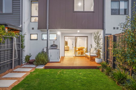 33 Parkfield Boulevard