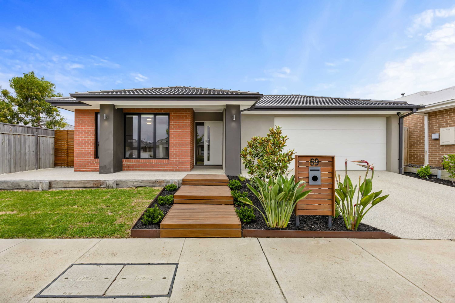 Listing image for 69 Barbra Drive, CHARLEMONT  VIC  3217