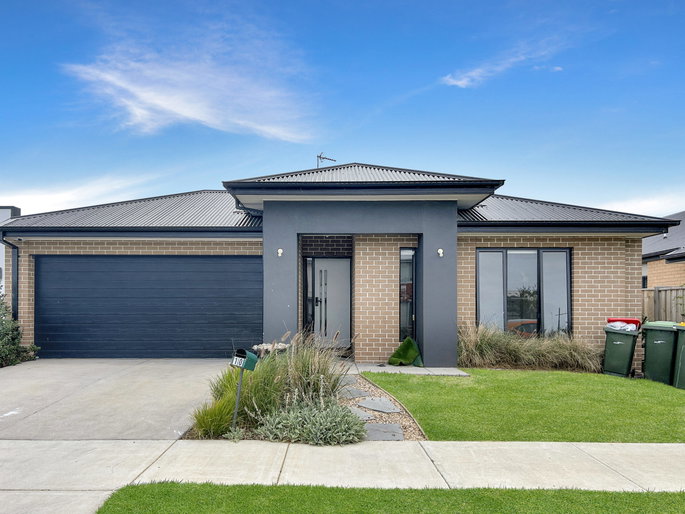 10 Robinson Street