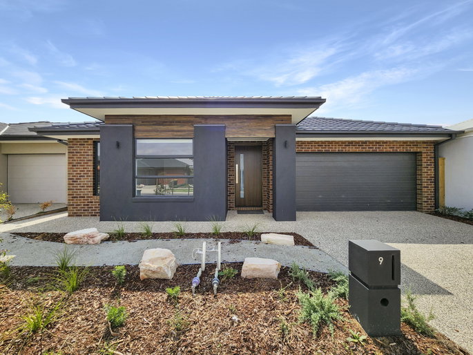 9 Lapis Street