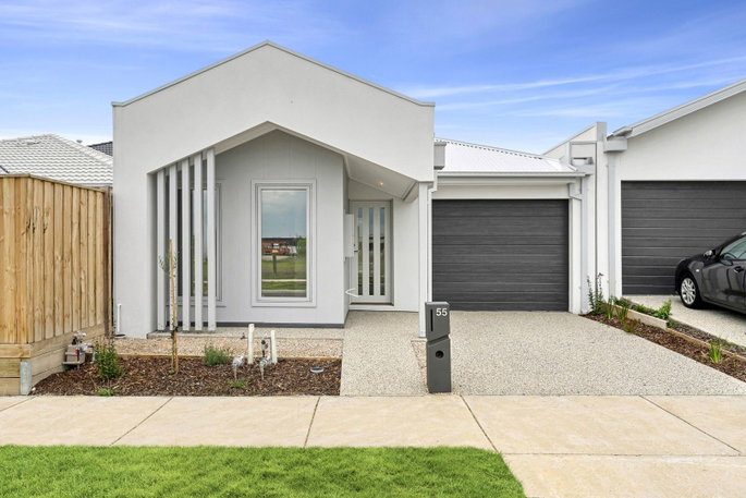 55 Oasis Drive