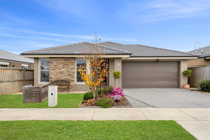 3 Alpina Avenue