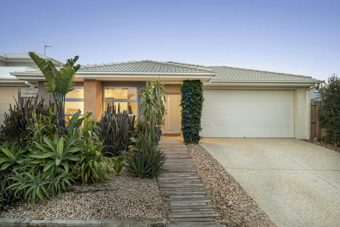 4 Silver Oak Way