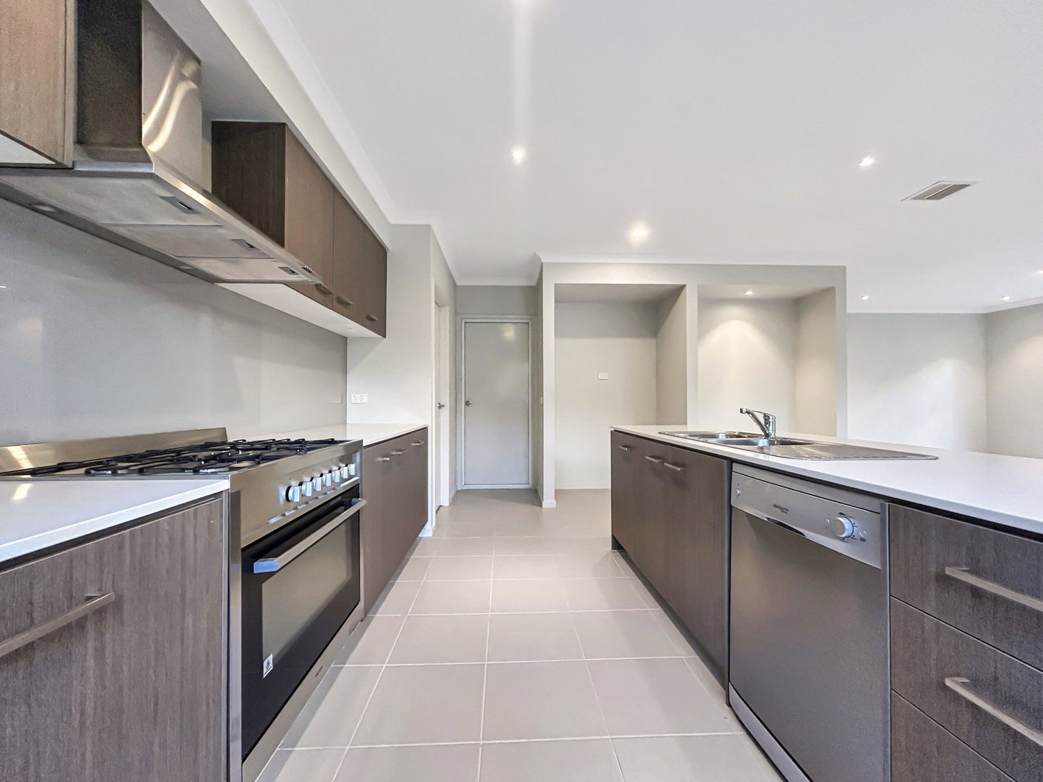 Listing image for 130 Sovereign Drive, MOUNT DUNEED  VIC  3217