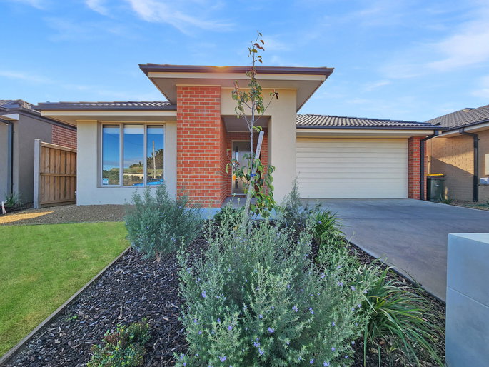 303 Boundary Road