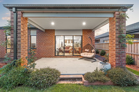 60 Tranquility Crescent