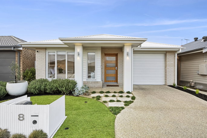 8 Grevillea Drive