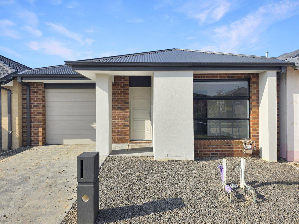 12 Pigeon Street CHARLEMONT