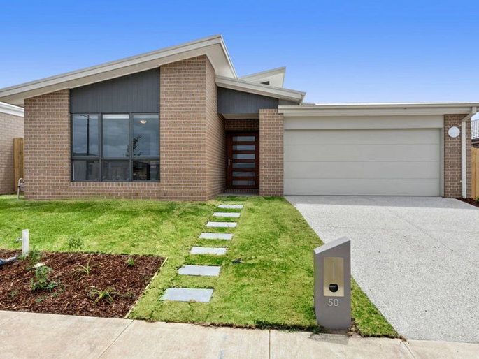 50 Dobell Street