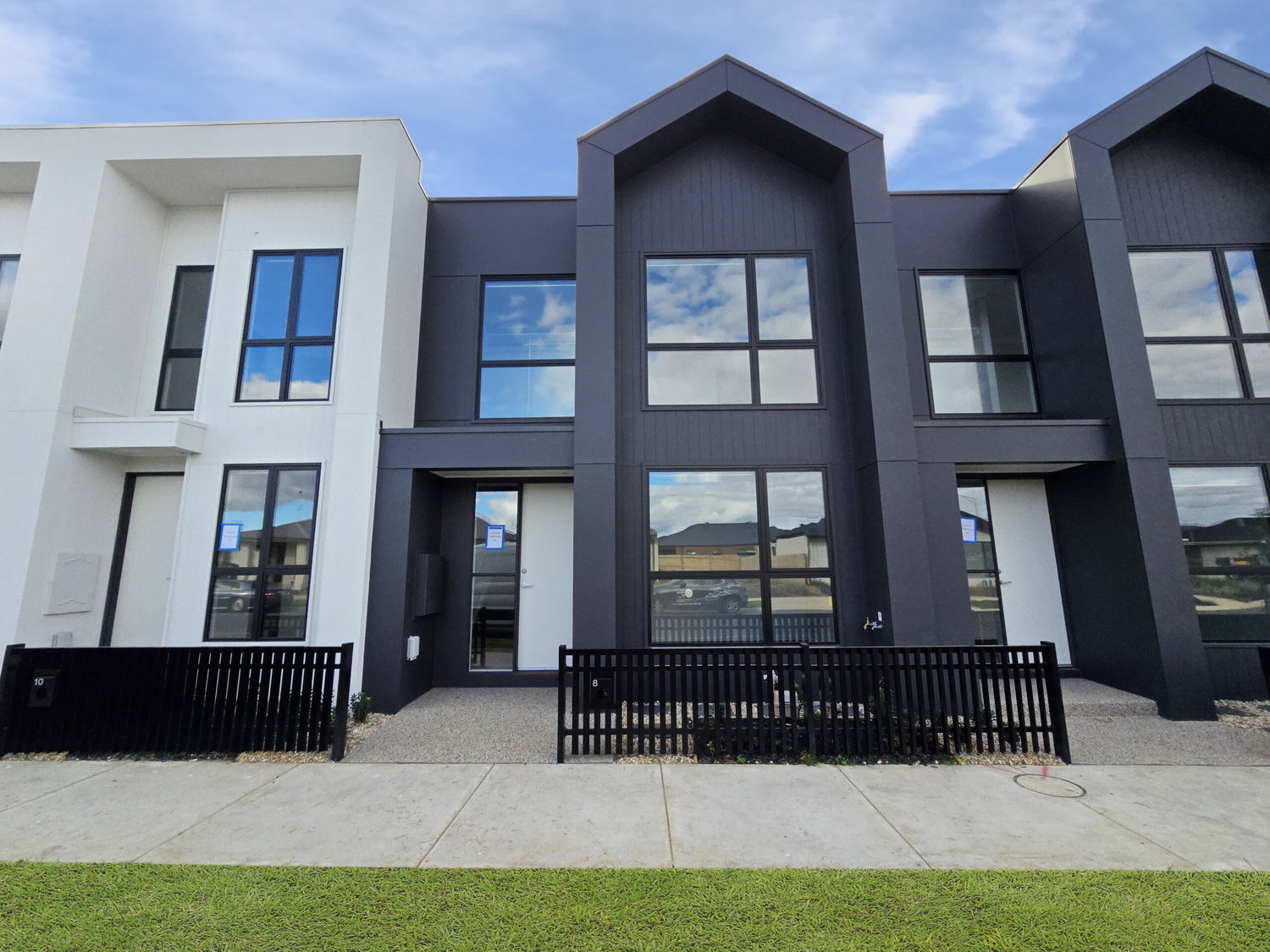 Listing image for 8 Melaleuca Street, ARMSTRONG CREEK  VIC  3217