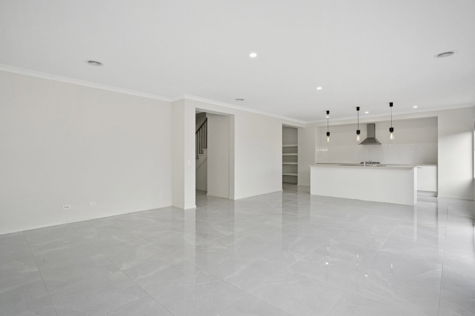 90 Pierview Drive,CURLEWIS, Curlewis - Thumbnail 2