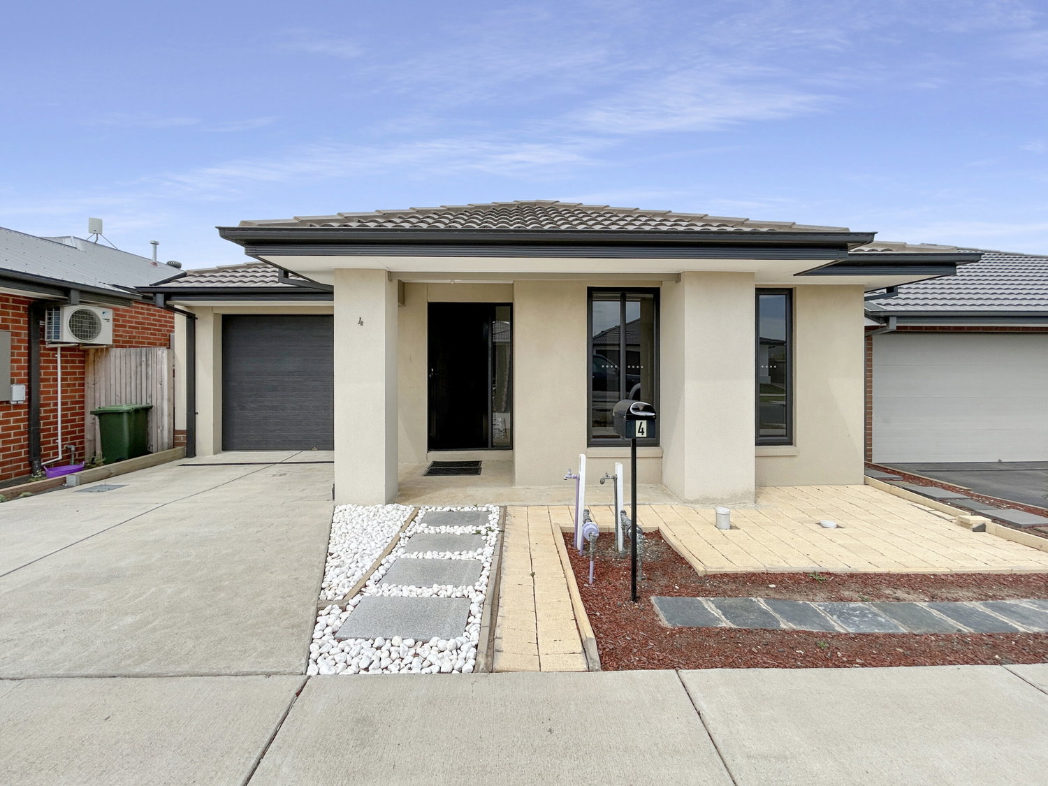 Listing image for 4 Coquille Way, ARMSTRONG CREEK  VIC  3217