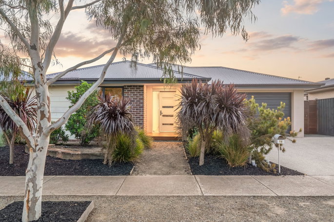 16 Lismore Street