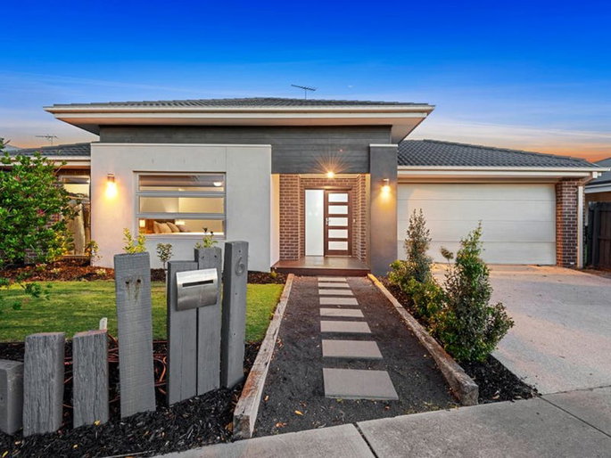 6 Harvey Avenue