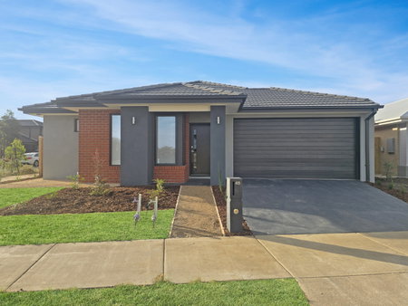48 Ackland Street