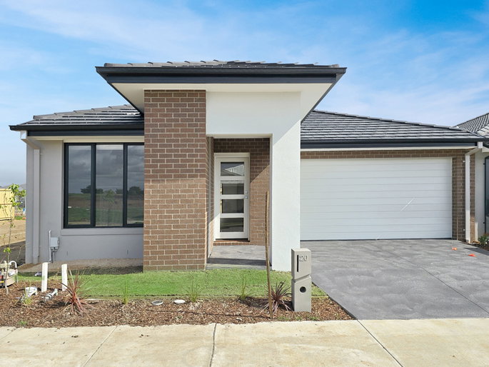20 Sundews Crescent