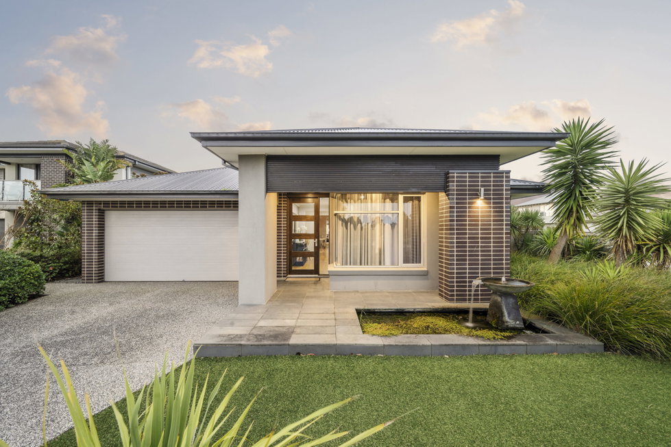 24 Armstrong Boulevard MOUNT DUNEED