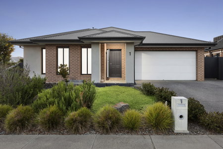 1 Jindabyne Street