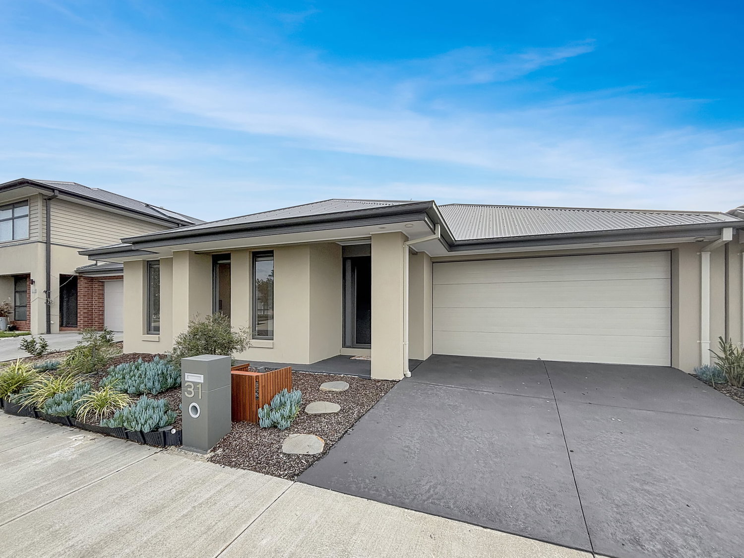 Listing image for 31 Monavale Drive, MOUNT DUNEED  VIC  3217