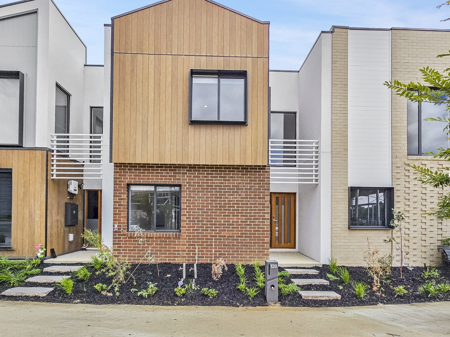 Listing image for 128 Unity Drive, MOUNT DUNEED  VIC  3217
