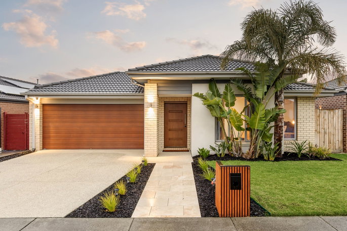 18 Tenneyson Close