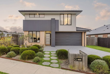 3 Sevenhill Drive