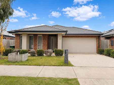 13 Rutherford Grove