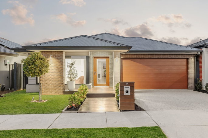 35 Snedden Street