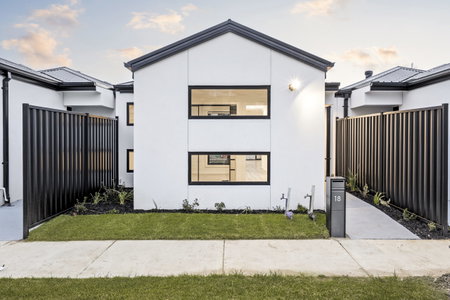 18 Newport Drive