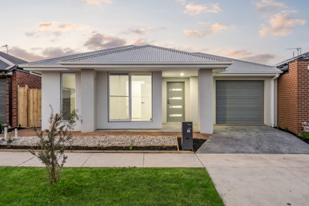 69 Gilroy Crescent