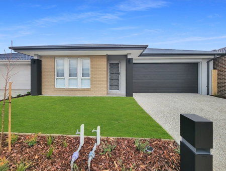 14 Grevillea Drive